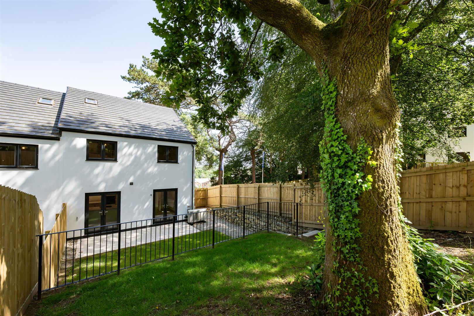 Roselyon Gardens, Par photo - 3